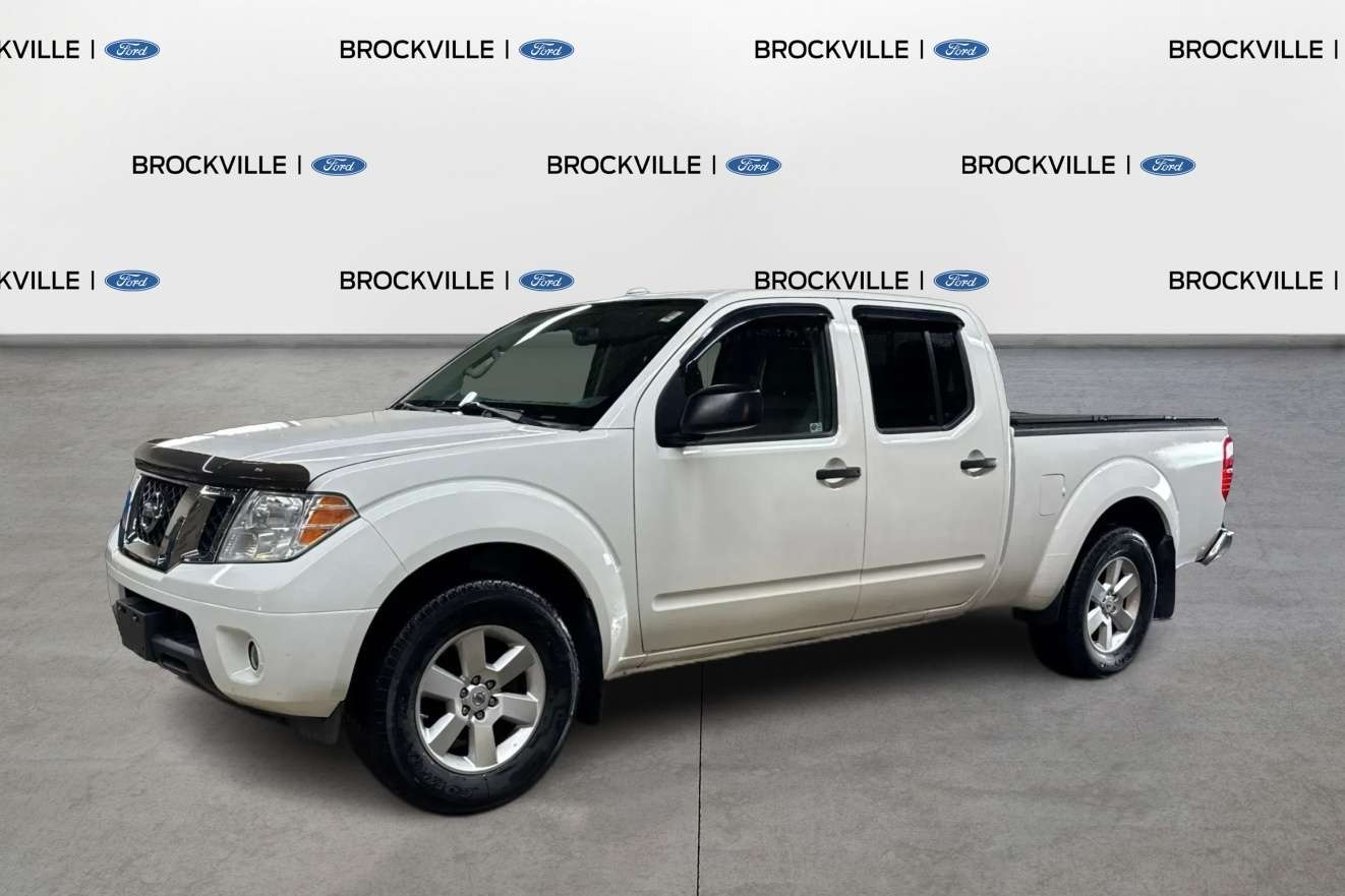2016 Nissan Frontier SV  | 4.0L V6 Tonneau Cover Heated Seats — снимка 1