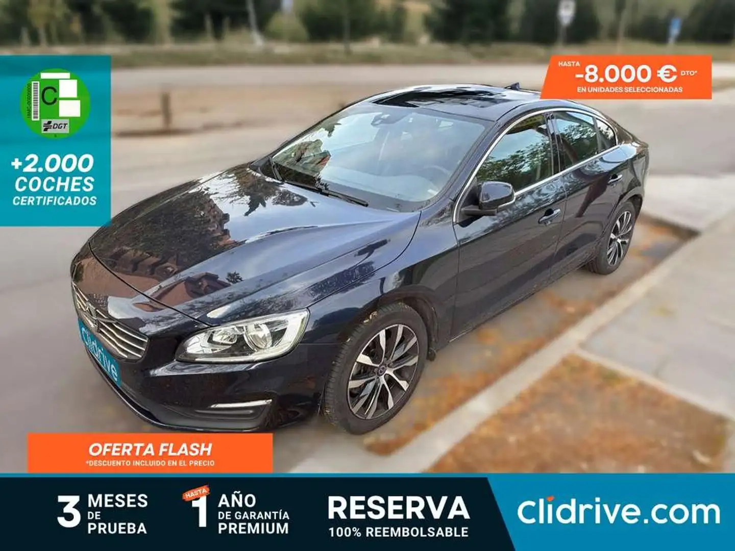 Volvo S60 2.4D Momentum 130 Aut. Blauw - 1