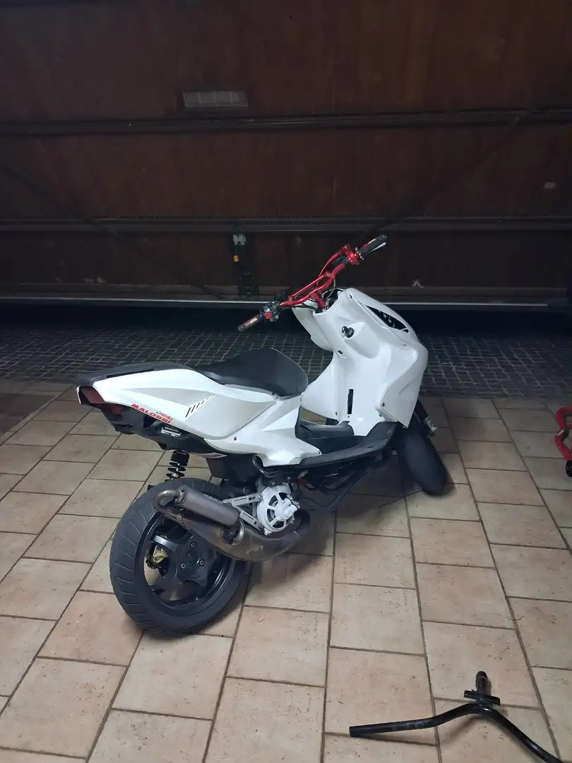 Yamaha Aerox Wit - 1