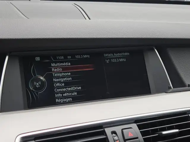 BMW 5 Series view 18