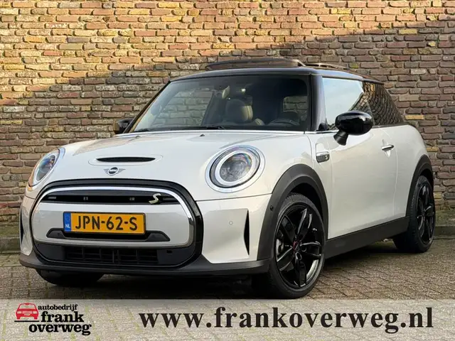 MINI Cooper SE YOURS 33 KWH Panodak Carplay DAB+ Stoelverwarming