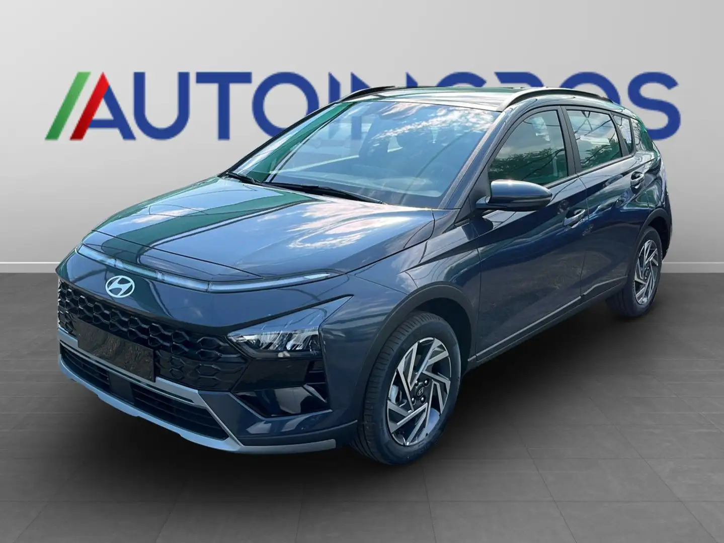 Hyundai BAYON Bayon 2024 1.2 Gpl Xline 78cv mt Gris - 1