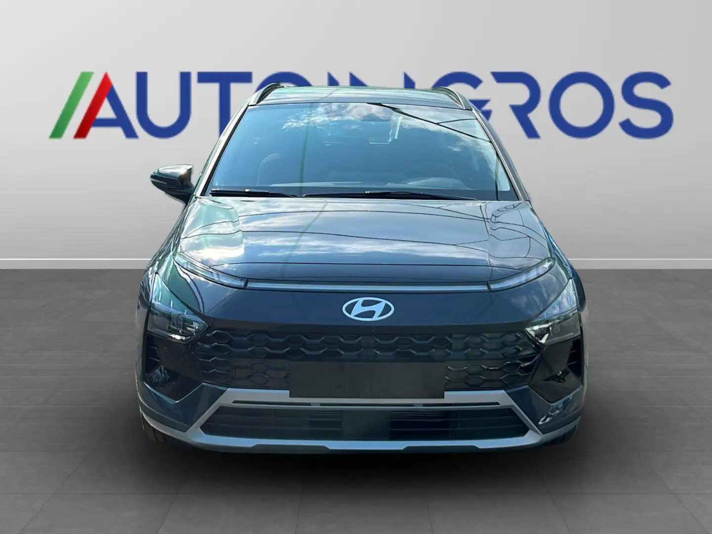 Hyundai BAYON Bayon 2024 1.2 Gpl Xline 78cv mt Gris - 2