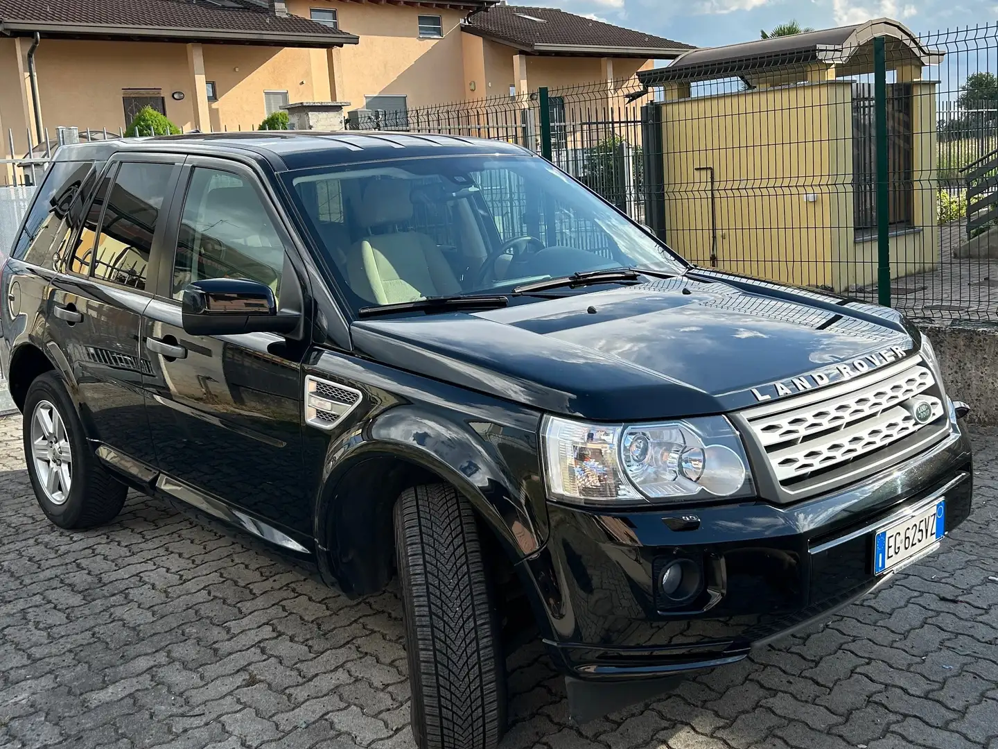 Land Rover Freelander Freelander II 2011 2.2 sd4 S 190cv auto Noir - 2