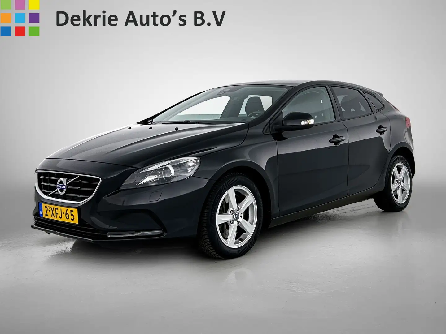 Volvo V40 2.0 D4 Summum Business / Airco / Navigatie / Panor Noir - 1