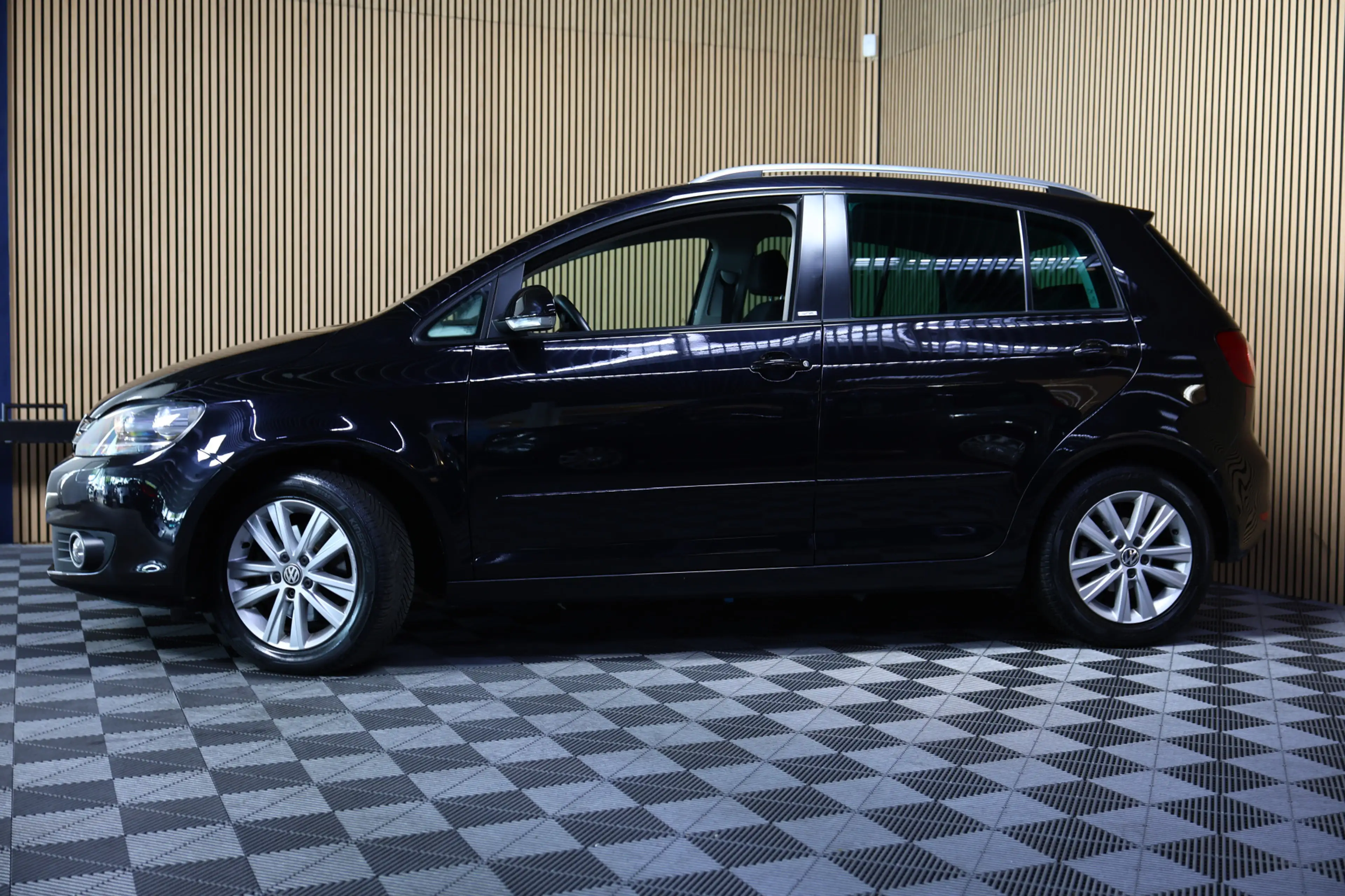Volkswagen Golf Plus 1.4 TSI Highline DSG CLIMATRONIC CRUISECONTROL STO — photo 10