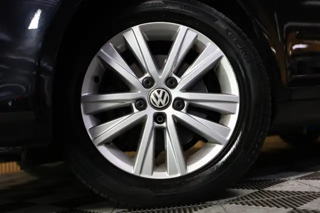 Volkswagen Golf Plus view 4