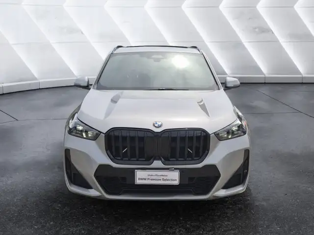 BMW X1 view 2