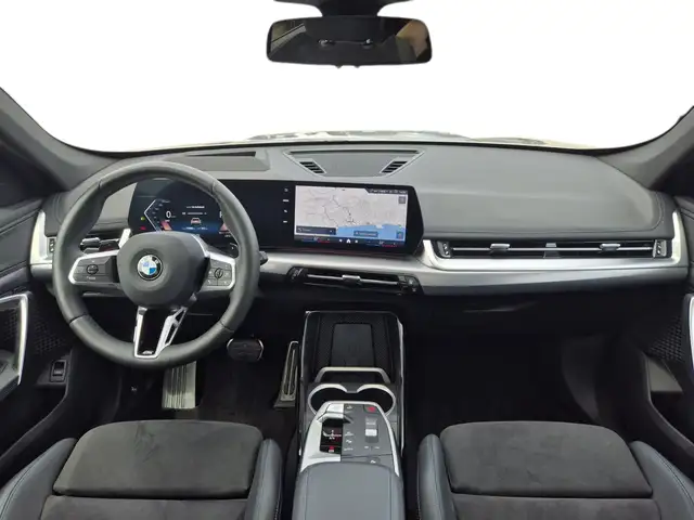 BMW X1 view 8