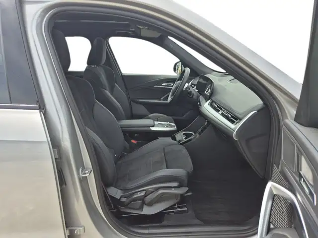 BMW X1 view 9