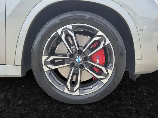 BMW X1 view 13