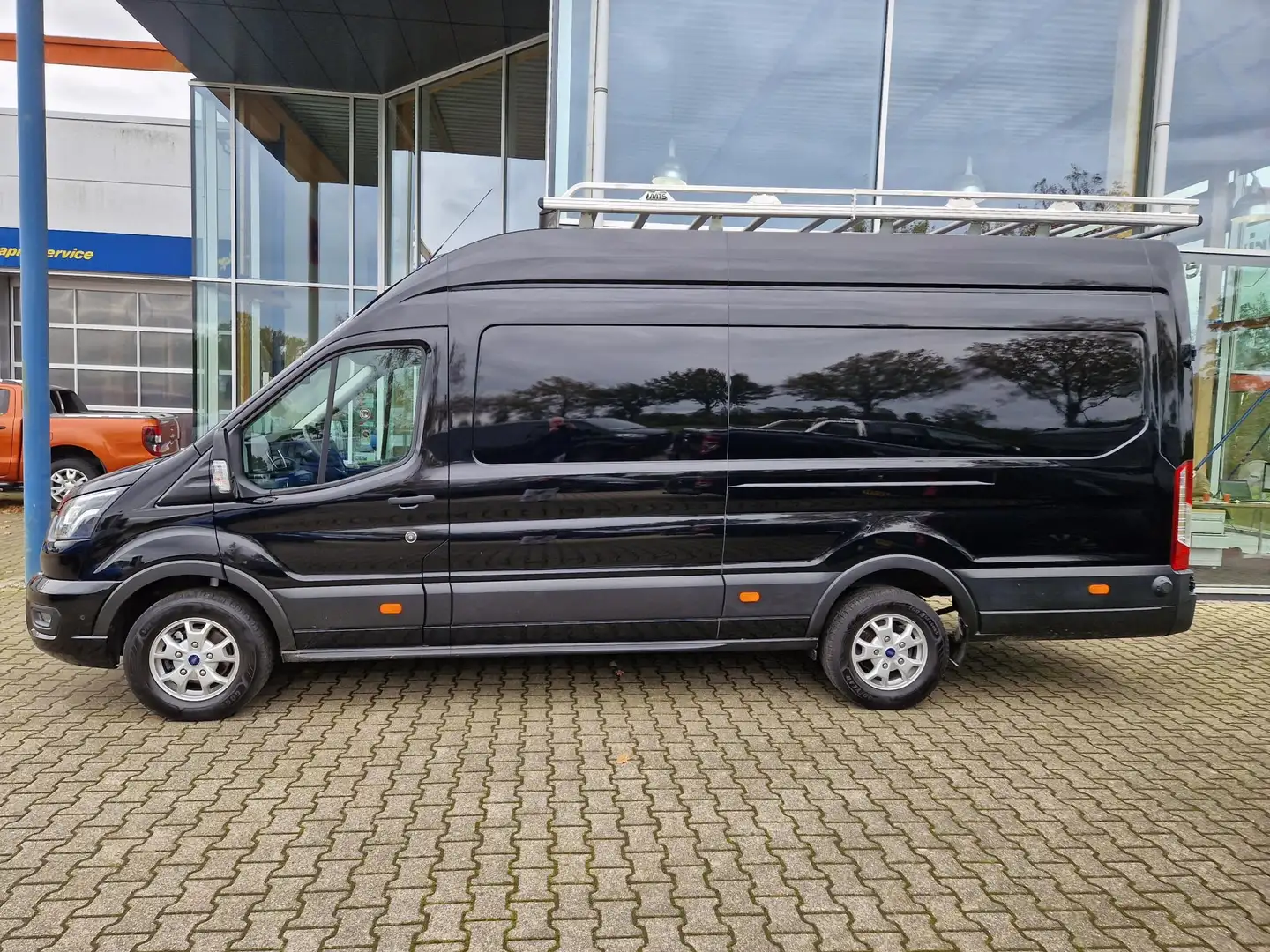 Ford Transit 350 2.0 TDCI L4H3 Limited RWD | 170PK Automaat | T Noir - 2
