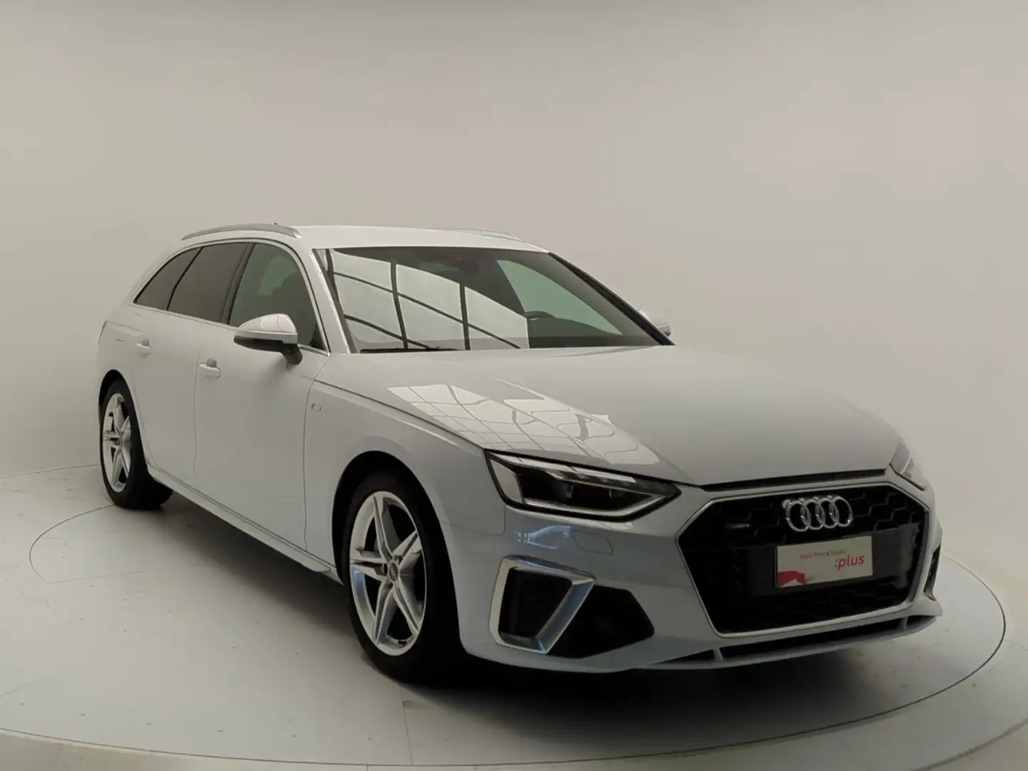 Audi A4 Avant 40 TDI quattro S tronic S line edition Blanc - 1