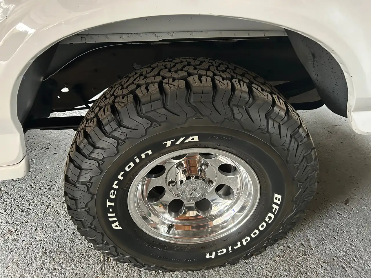 Ford Bronco photo Ford Bronco