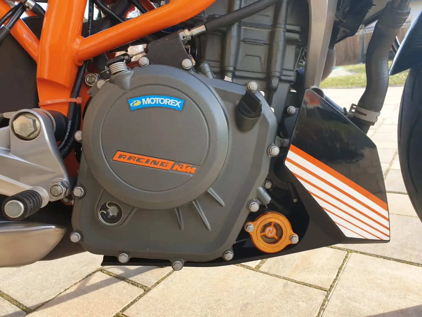 KTM 390 Duke Naranja - 2