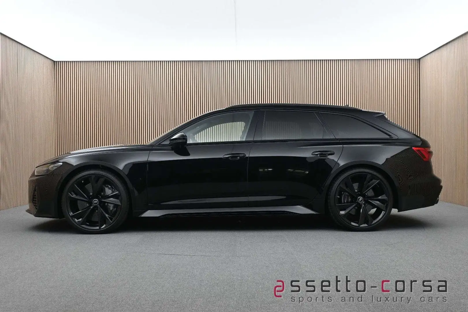 Audi RS6 Avant Performance*Keramik*B\u0026O*Pano*NP180*AHK Noir - 1