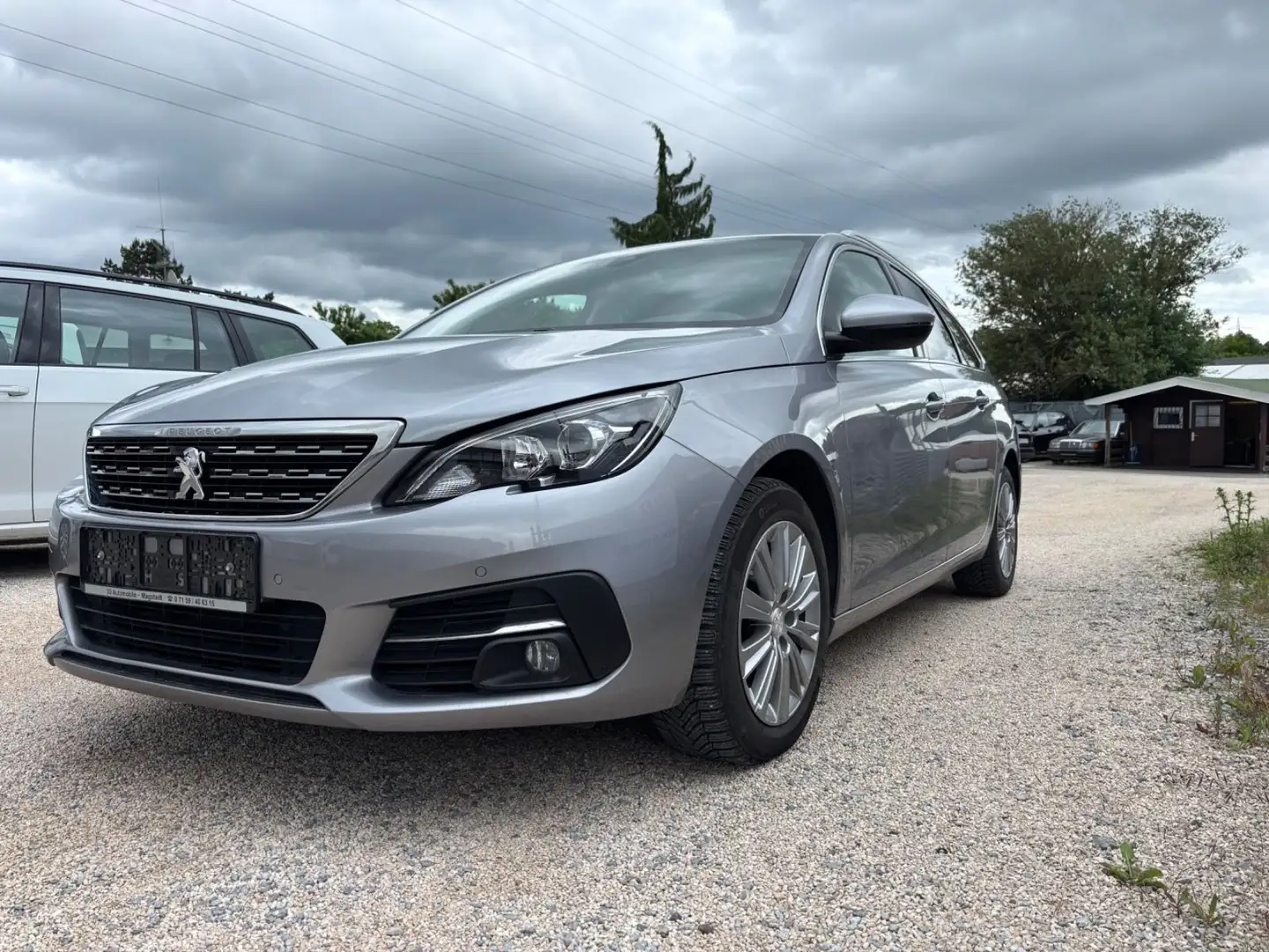 Peugeot 308 SW Allure,Automatik,Kamera,Navi,I-Hand Gris - 1