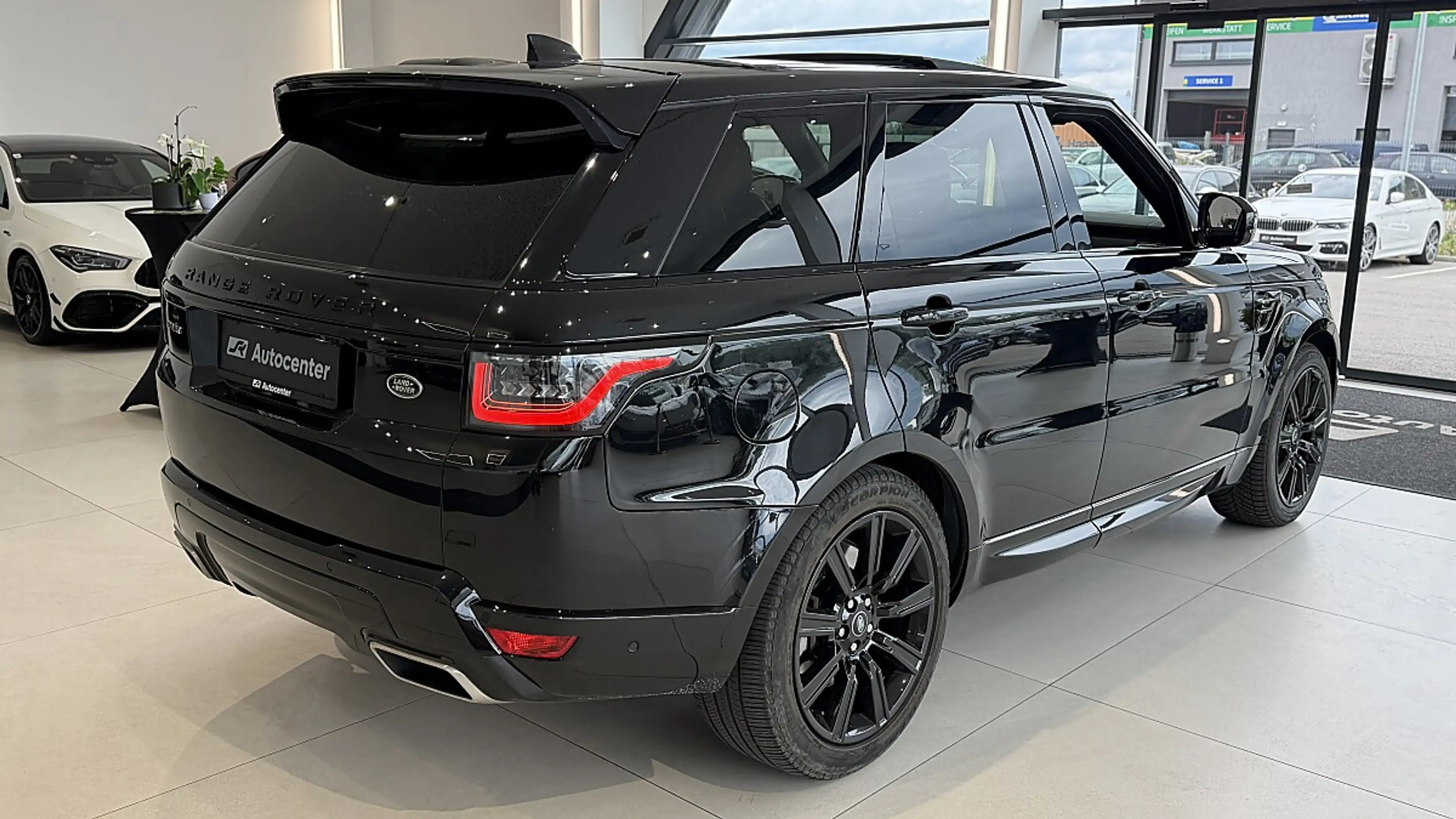 Land Rover Range Rover Sport 3,0 i6 MHEV AWD HSE Dynamic Aut. — photo 11