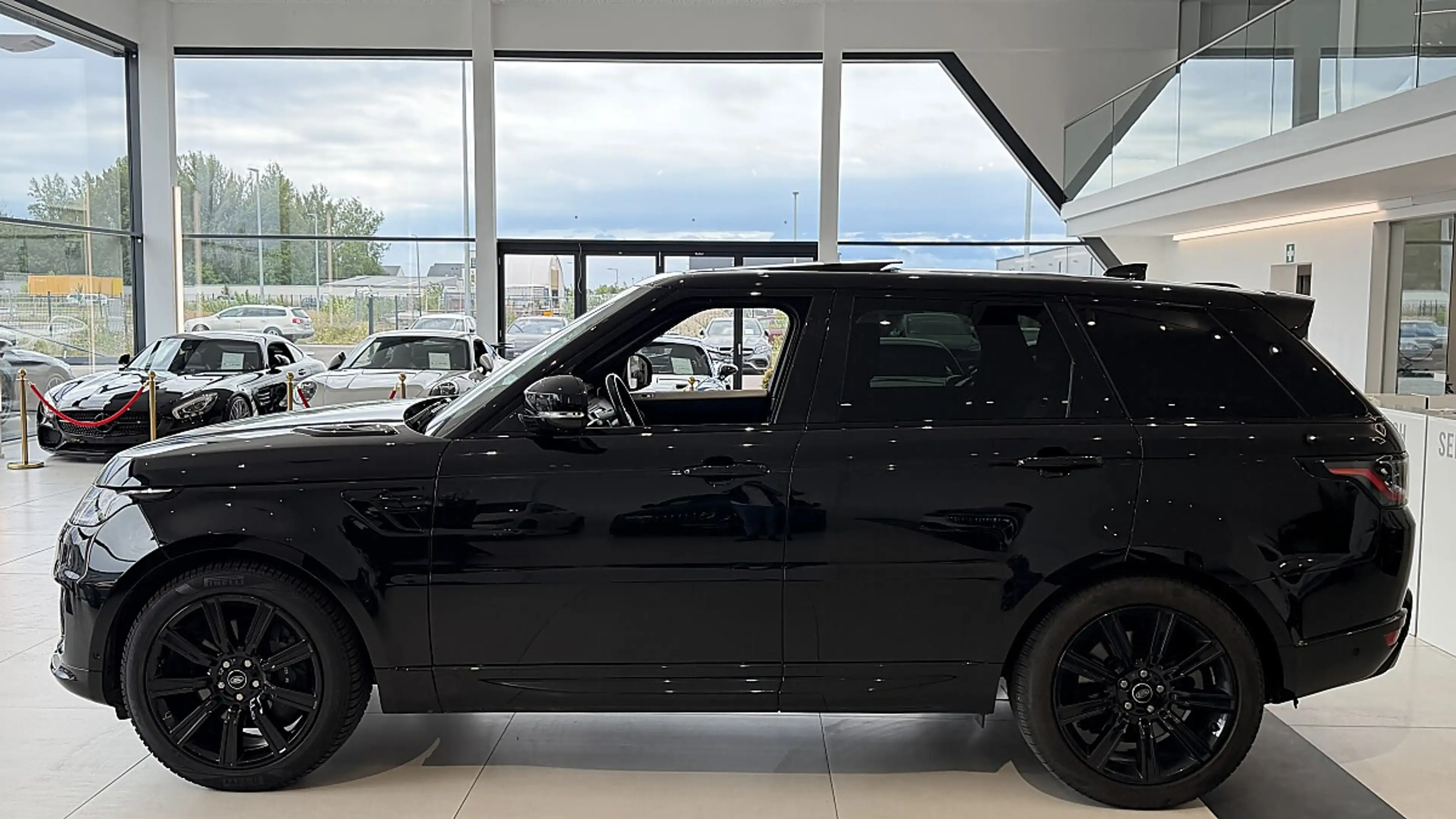 Land Rover Range Rover Sport 3,0 i6 MHEV AWD HSE Dynamic Aut. — photo 10