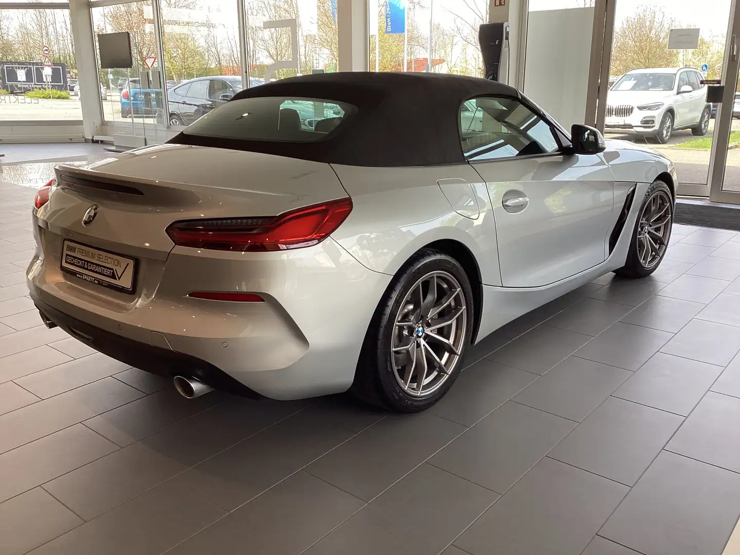 BMW Z4 sDrive20i Advantage HiFi Tempomat Klimaaut. Grau - 2