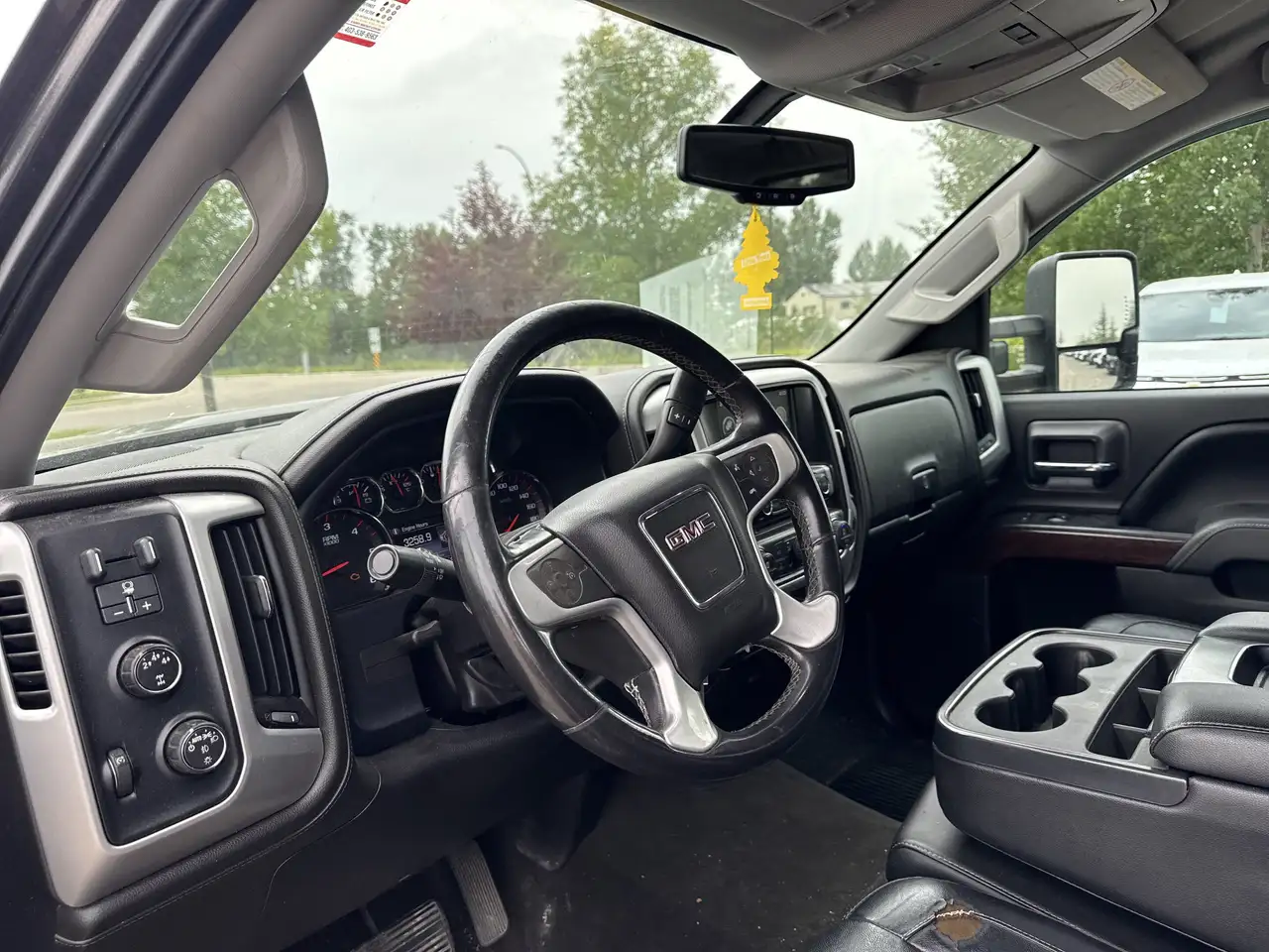 GMC Sierra 3500HD fotografie GMC Sierra 3500HD