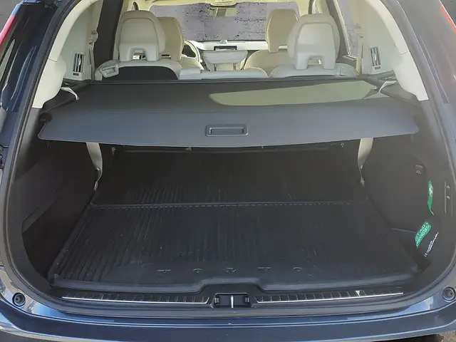 Volvo XC90 T8 AWD PHEV 18,8kWh Ultra Dark Ansicht 13