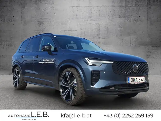 Volvo XC90 T8 AWD PHEV 18,8kWh Ultra Dark Ansicht 3