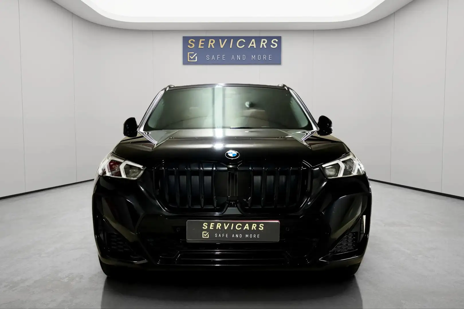 BMW X1 X1 1.5iAS sDrive18 PACK M/HKARDON/PANO/GAR12MOIS Noir - 2