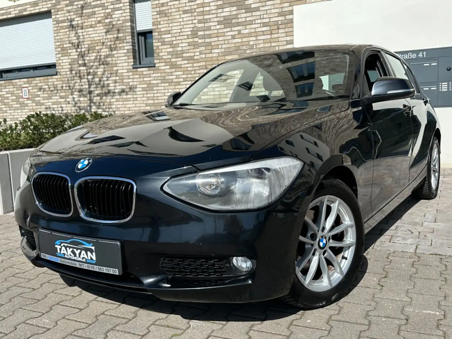BMW 116 d Lim.*5-Türer*Navi* Schwarz - 1