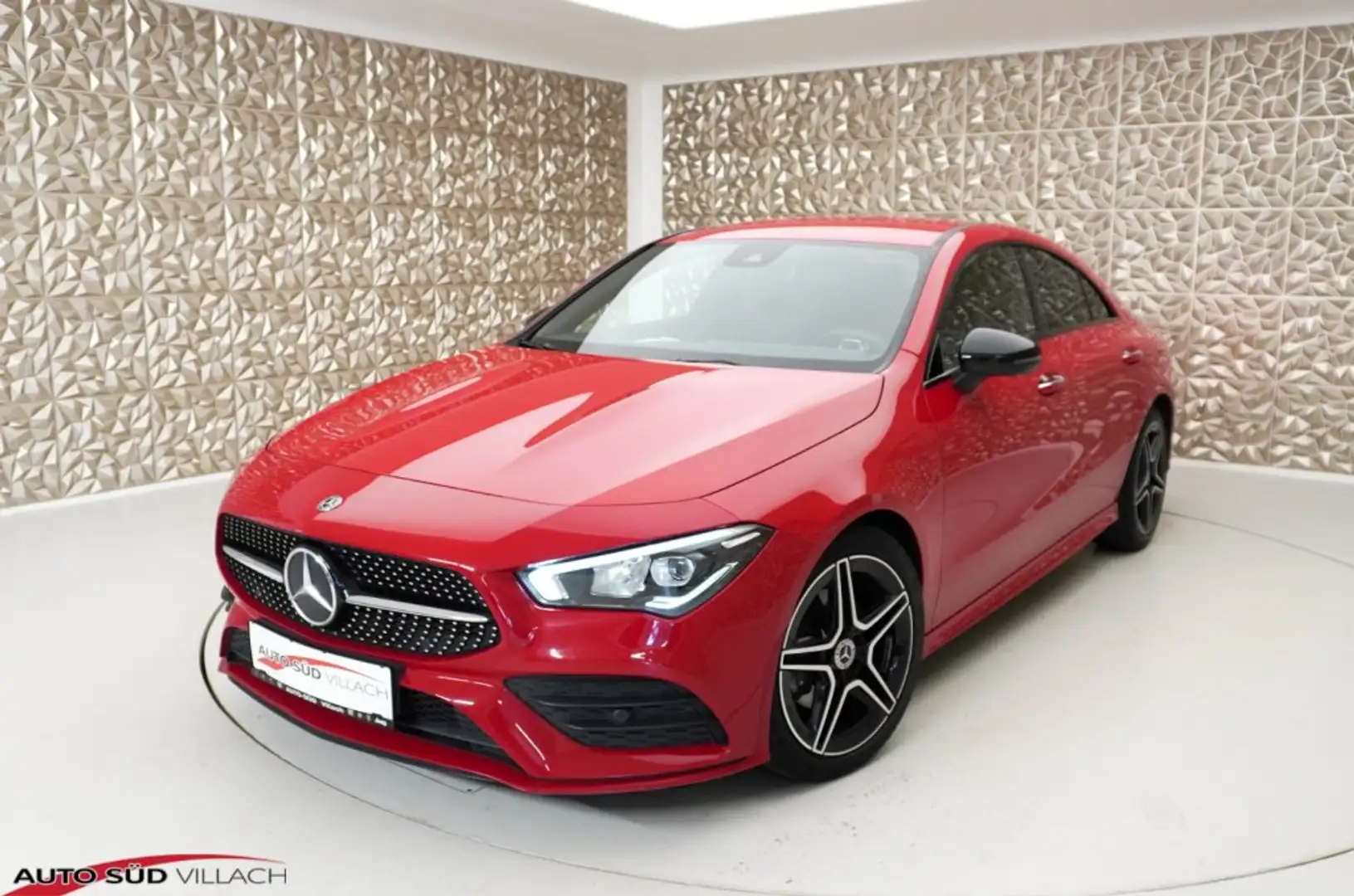 Mercedes-Benz CLA 180 d AMG Night Paket Leder Navi Kamera LED Rood - 1