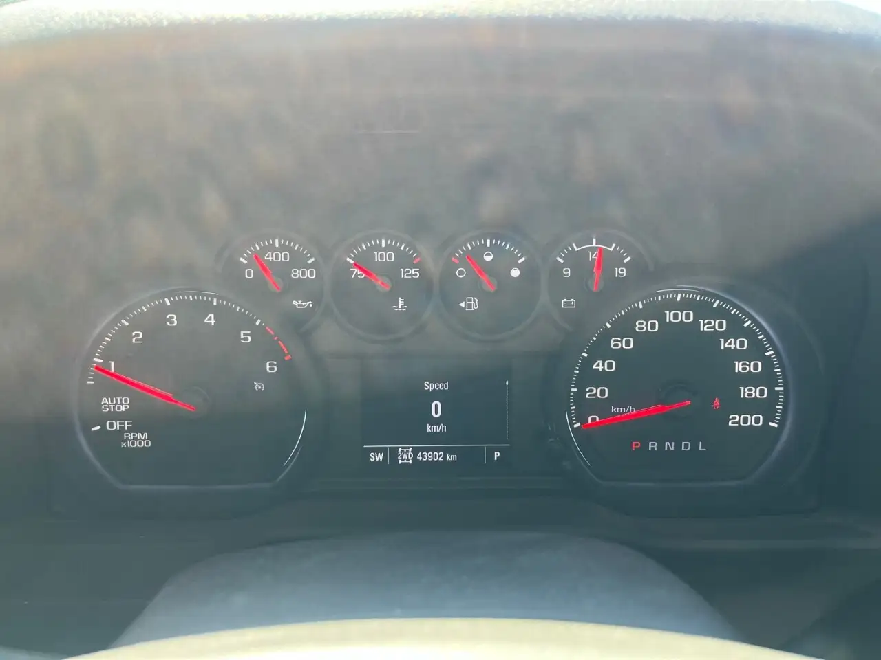 Chevrolet Silverado 1500 снимка Chevrolet Silverado 1500