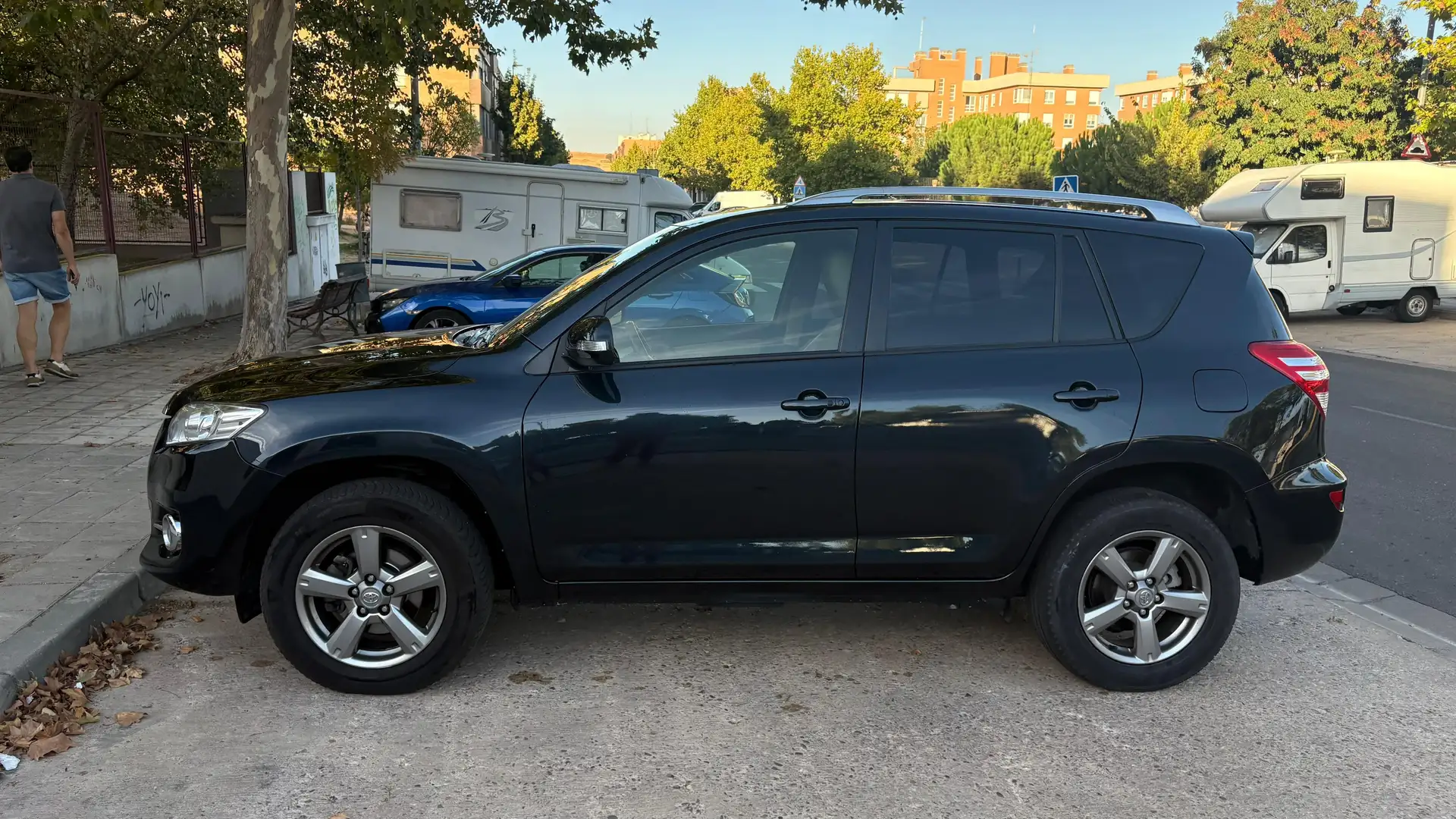 Toyota RAV 4 RAV-4 2.2D-4D Yokubari 4x2 Yokubari Azul - 2