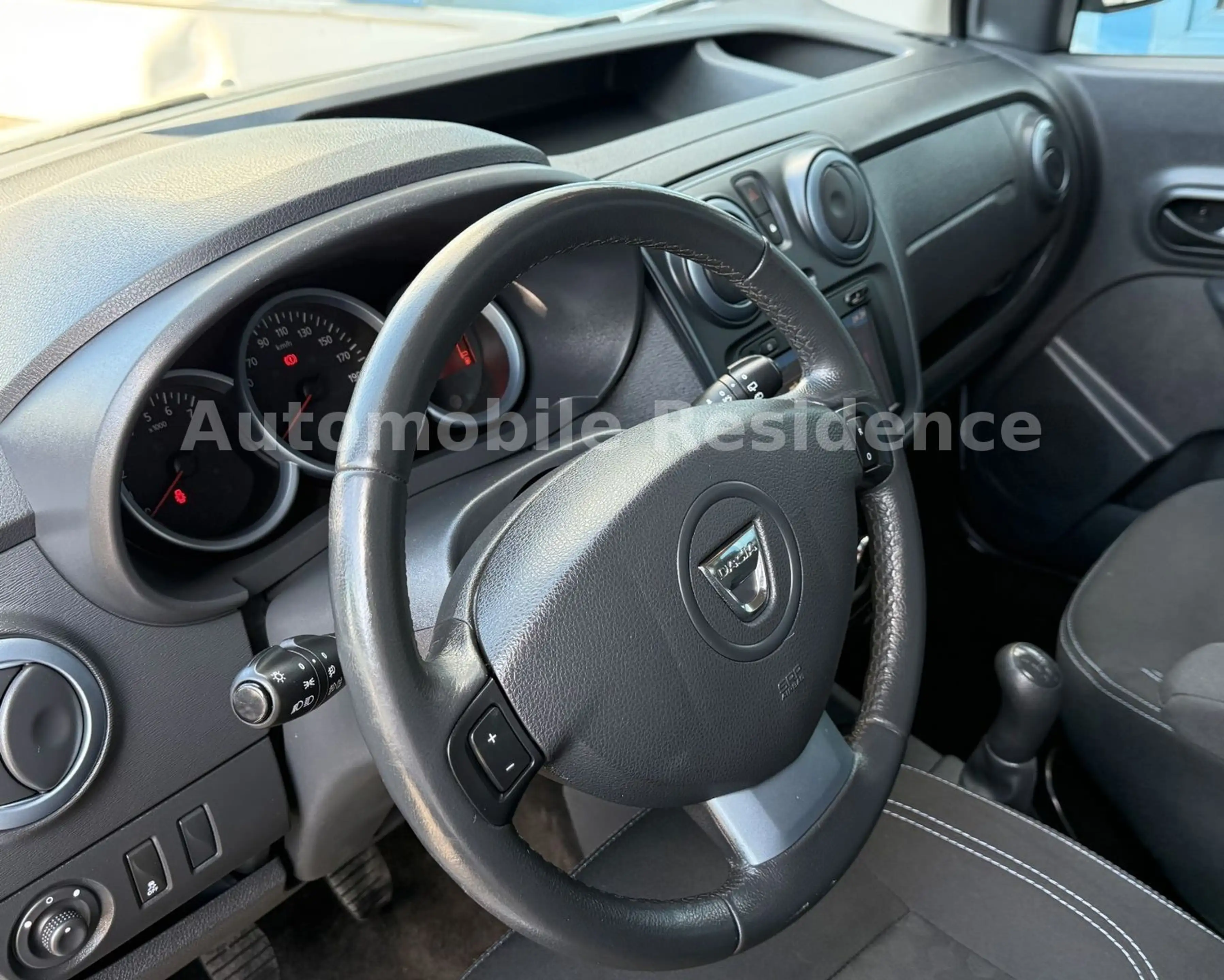 Dacia Dokker Stepway 1.2*NAVI*SHZ*PDC*TEMP*KLIMA*1HD — photo 13