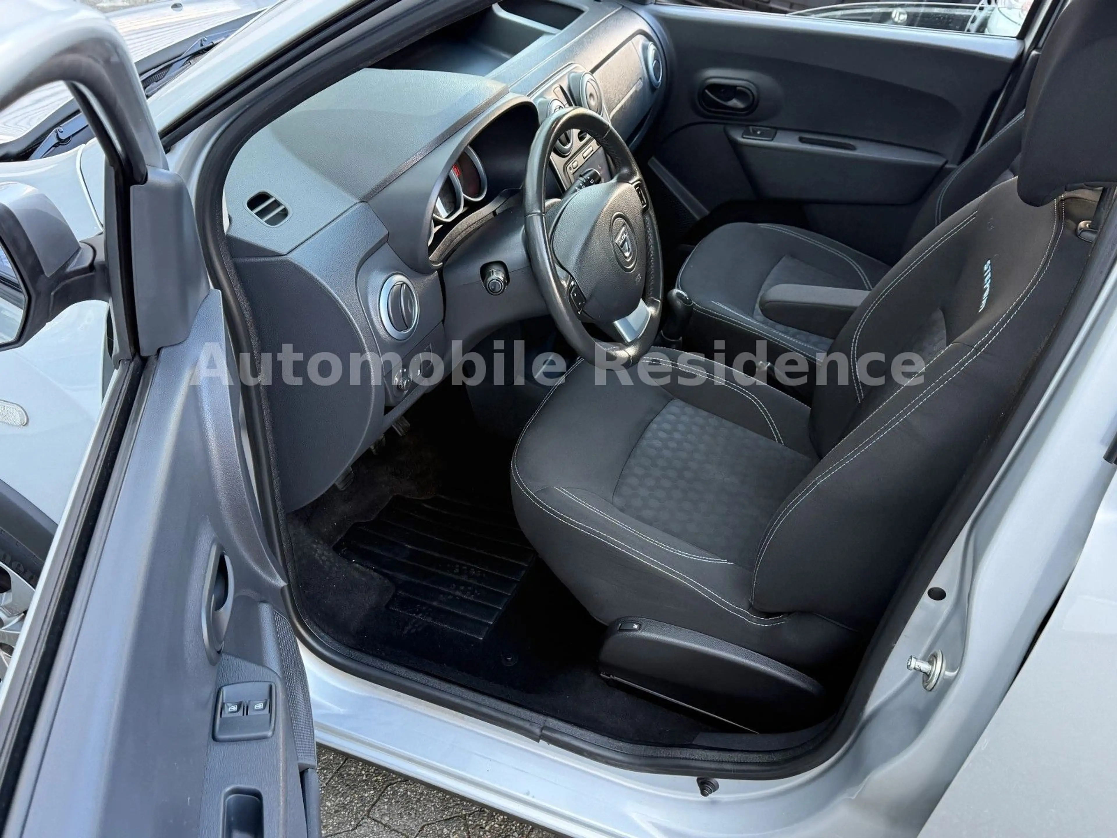 Dacia Dokker Stepway 1.2*NAVI*SHZ*PDC*TEMP*KLIMA*1HD — photo 6