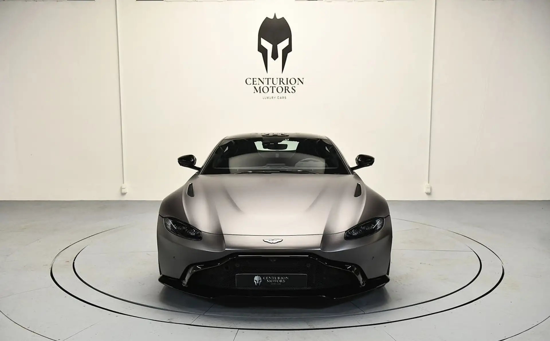 애스턴마틴 V8 Coupe 2020 건메탈 사진 2