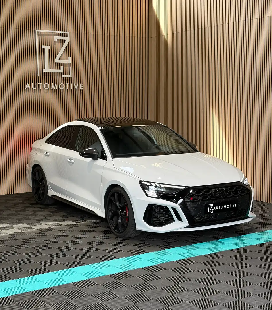 Audi RS3 2.5 TFSI quattro Limousine *CARBON, 360°, B&O* Weiß - 1
