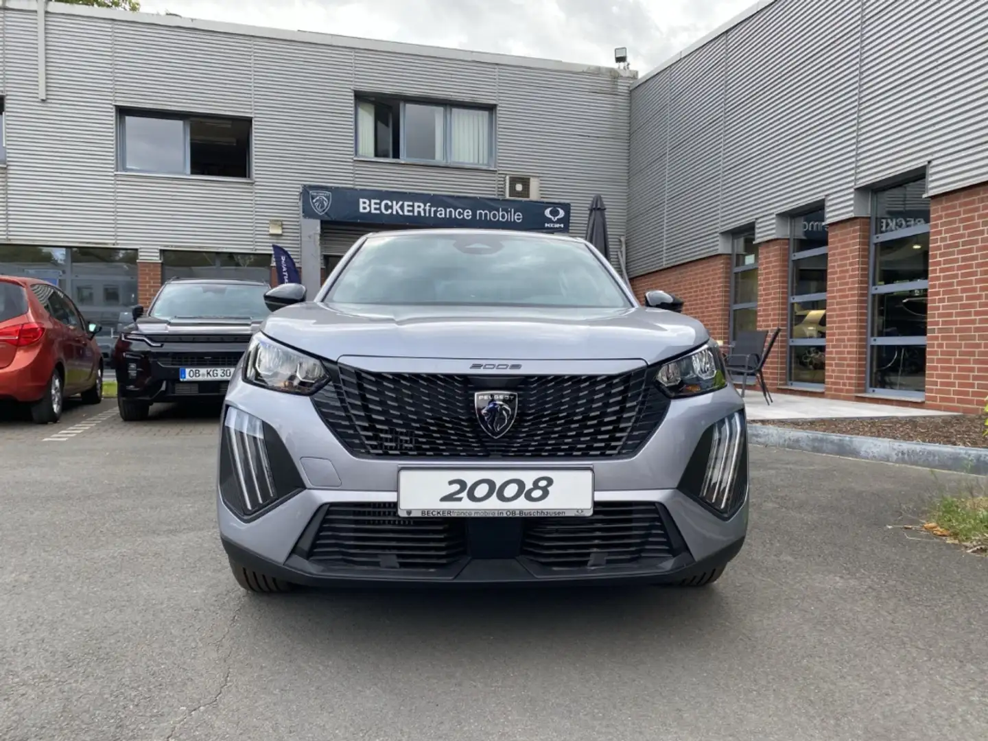 Peugeot 2008 Style 1.2 Benzin 100 *LED*Klimaautom*SHZ*Spurhalte Gris - 2