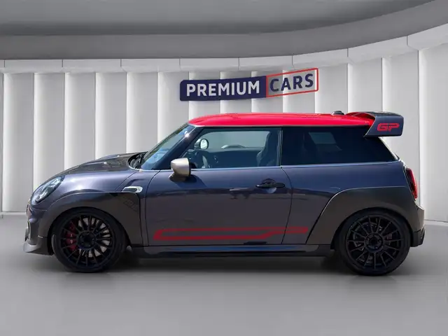 Mini Hatch view 2