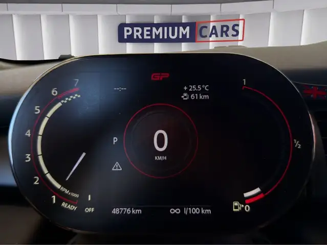 Mini Hatch view 13
