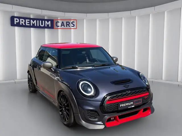 Mini Hatch view 7