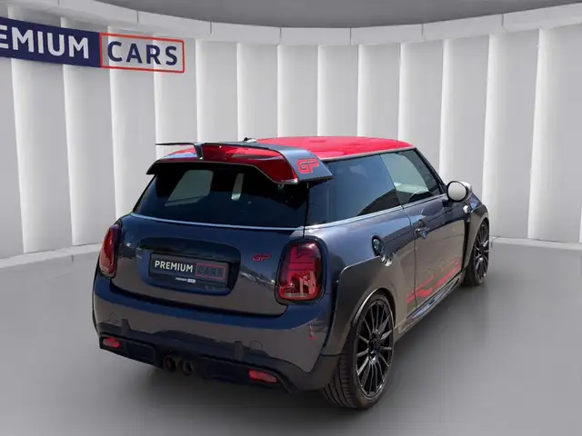 Mini Hatch view 5