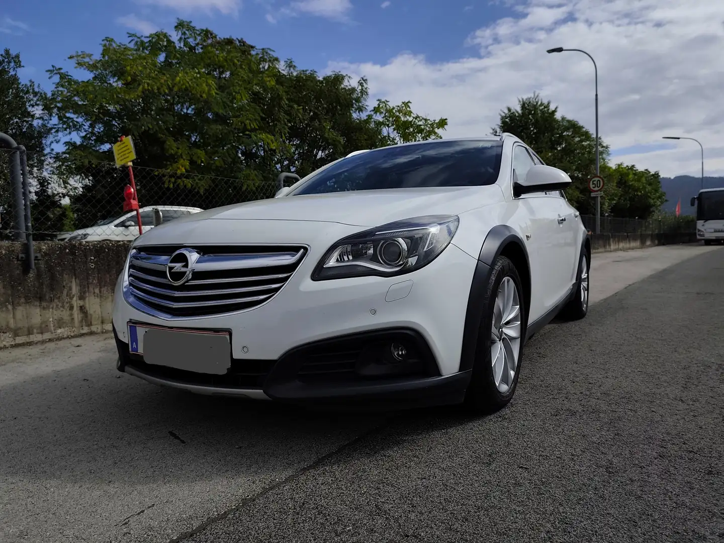 Opel Insignia Insignia Country Tourer 4x4 Weiß - 1