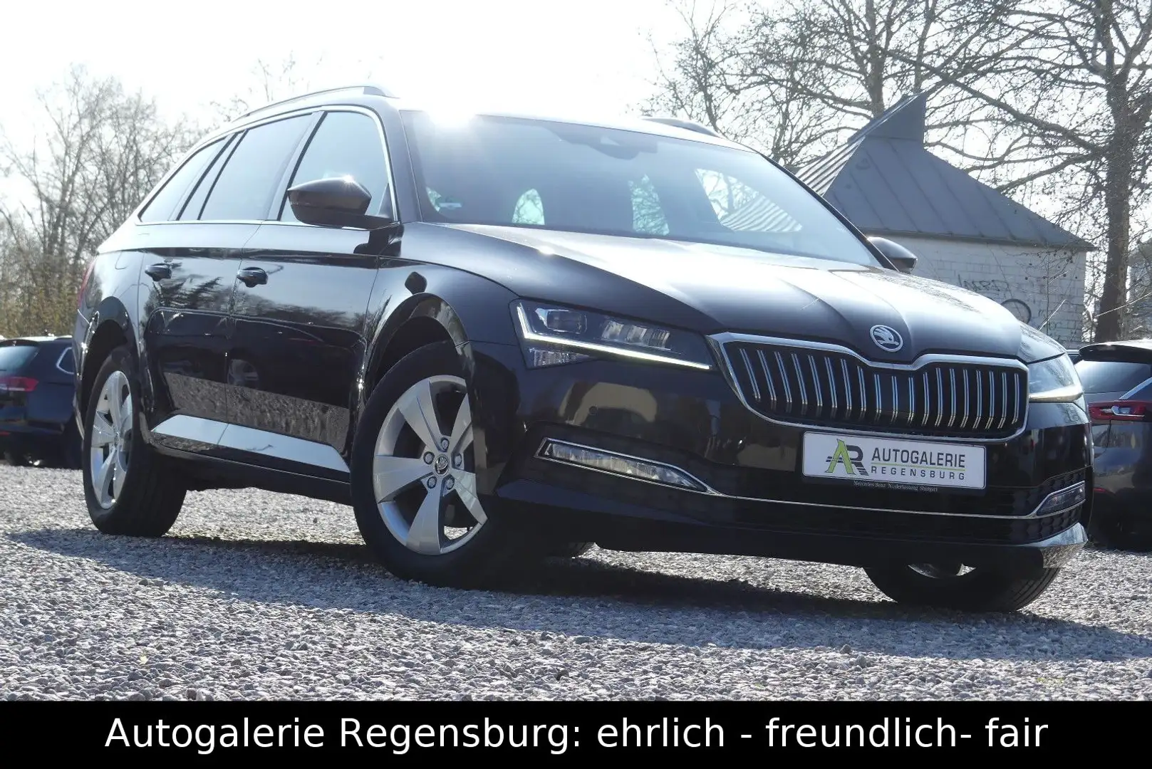 Skoda Superb Combi Style **LED*NAVI*KAMERA*AHK*ACC** Grau - 2