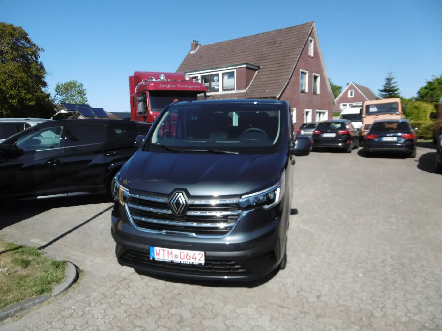 Renault Trafic Gris - 1