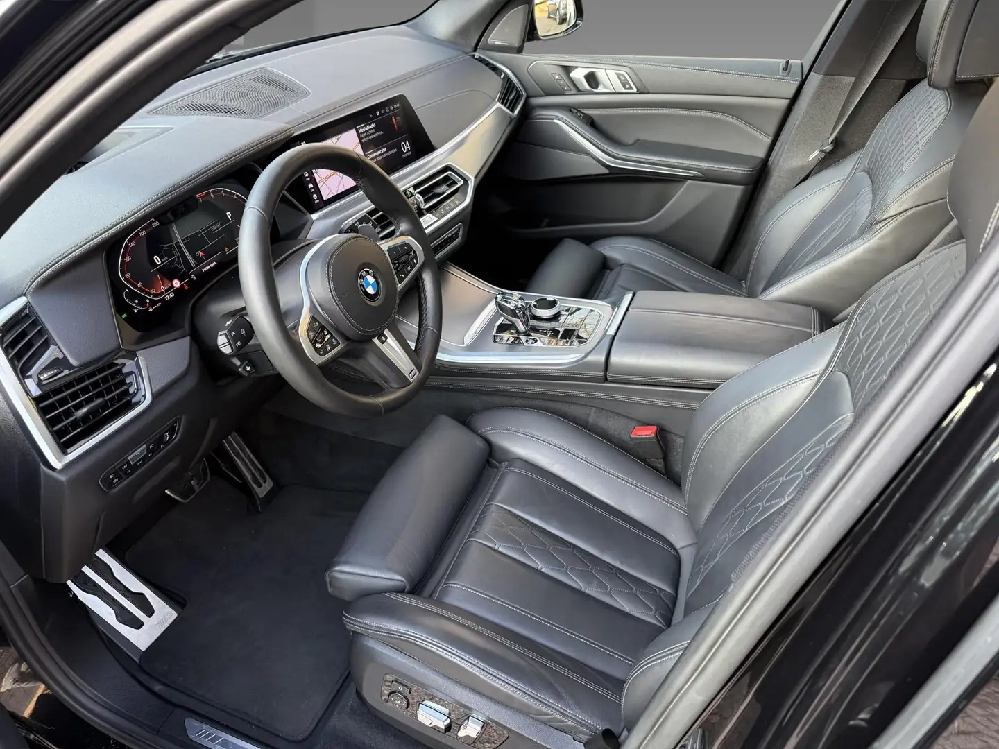 BMW X5 xDrive40i M Sportpakket | 22 inch LM M Dubbelspaak Nero - 2