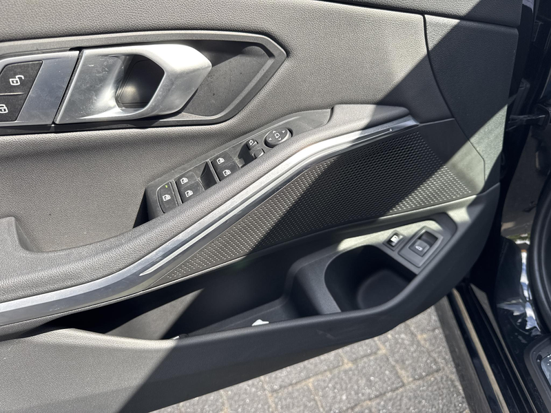 BMW 330 3-serie Touring 330e Sportline | Panodak | Plug-In — photo 13