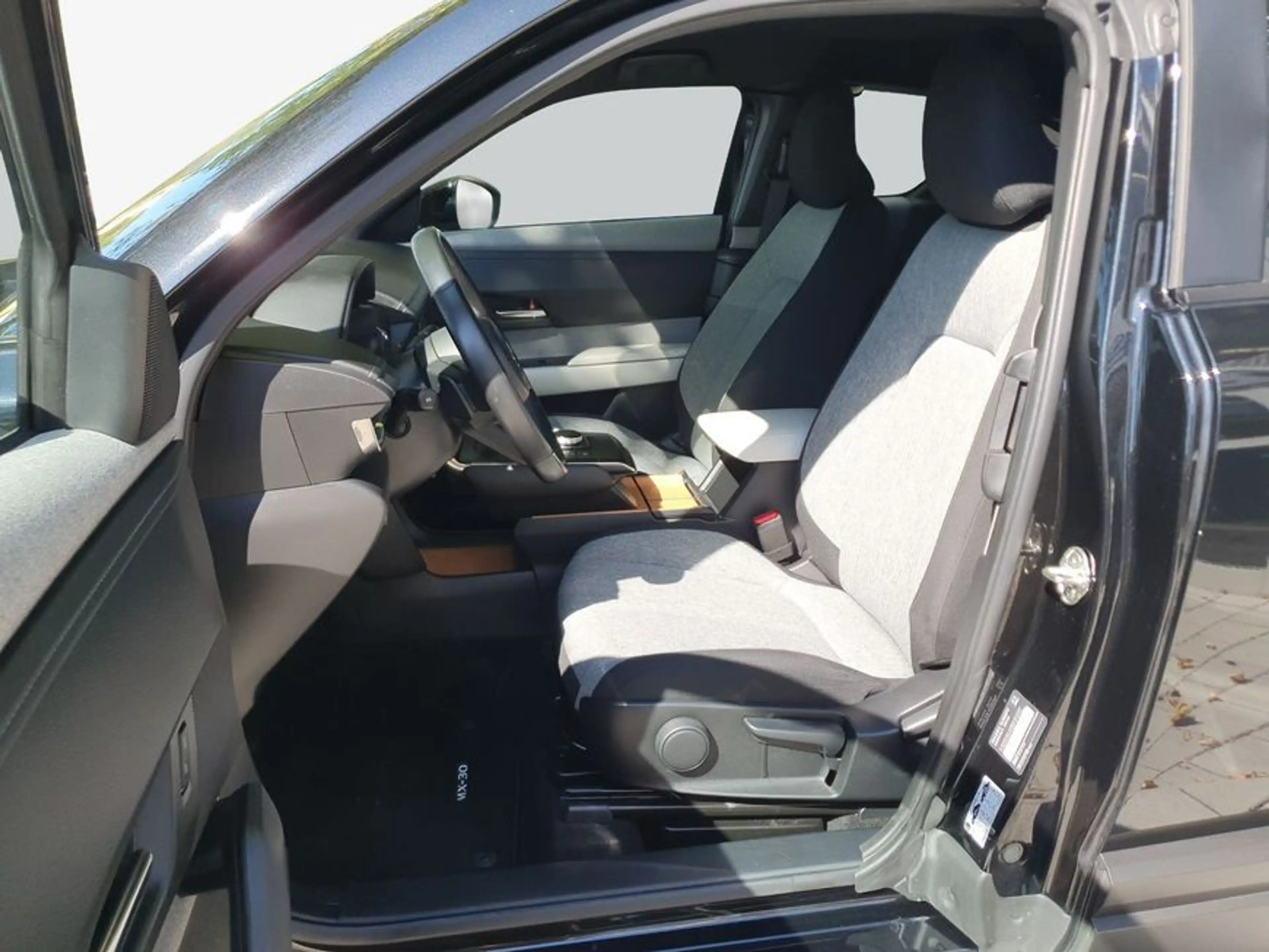 Mazda MX-30 e-SKYACTIV R-EV PRIME-LINE 125 kW, 5-türig — photo 11