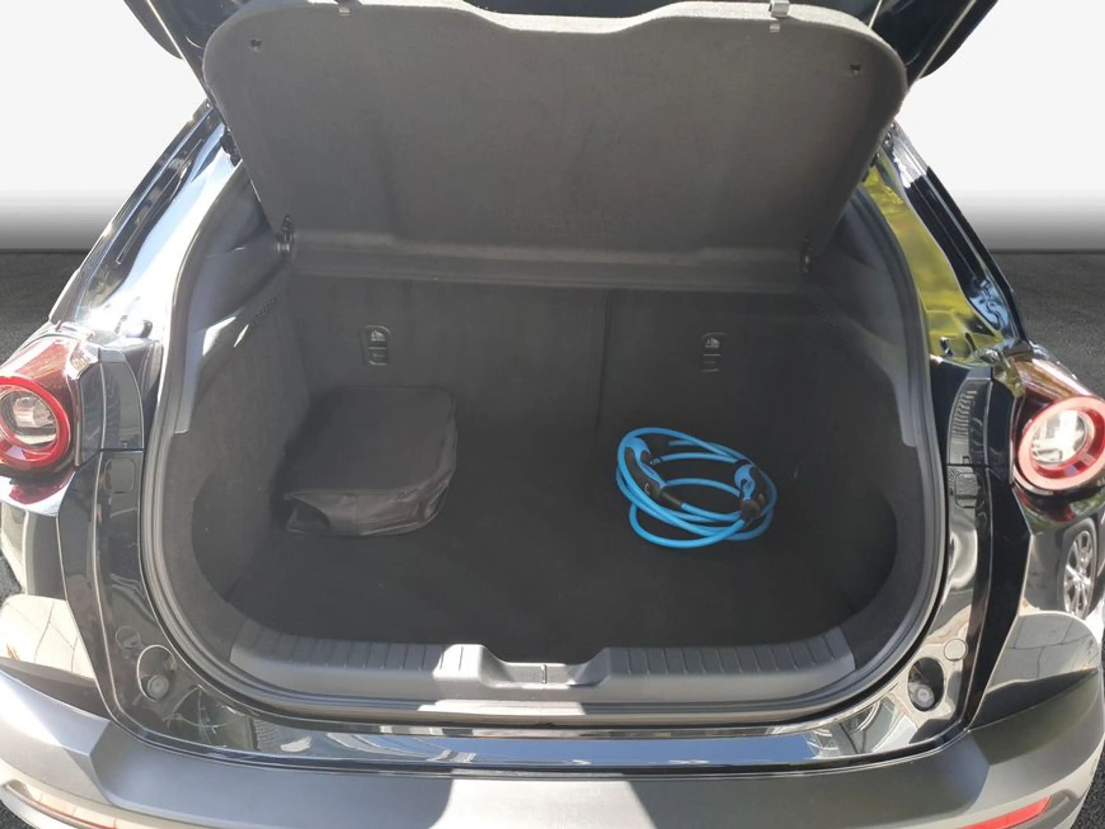 Mazda MX-30 e-SKYACTIV R-EV PRIME-LINE 125 kW, 5-türig — photo 9