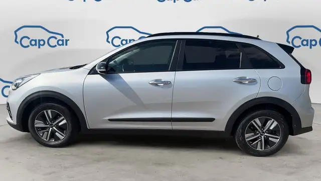 Kia Niro view 2