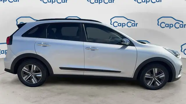 Kia Niro view 4